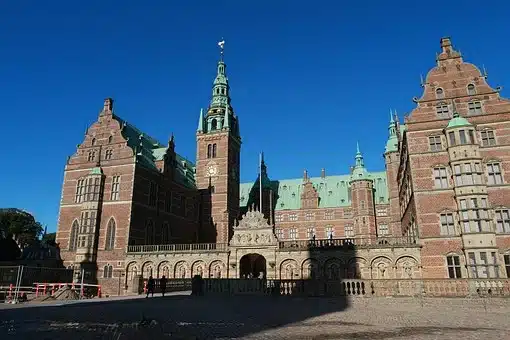 Frederiksborg Palace - Best Places to Visit in Copenhagen