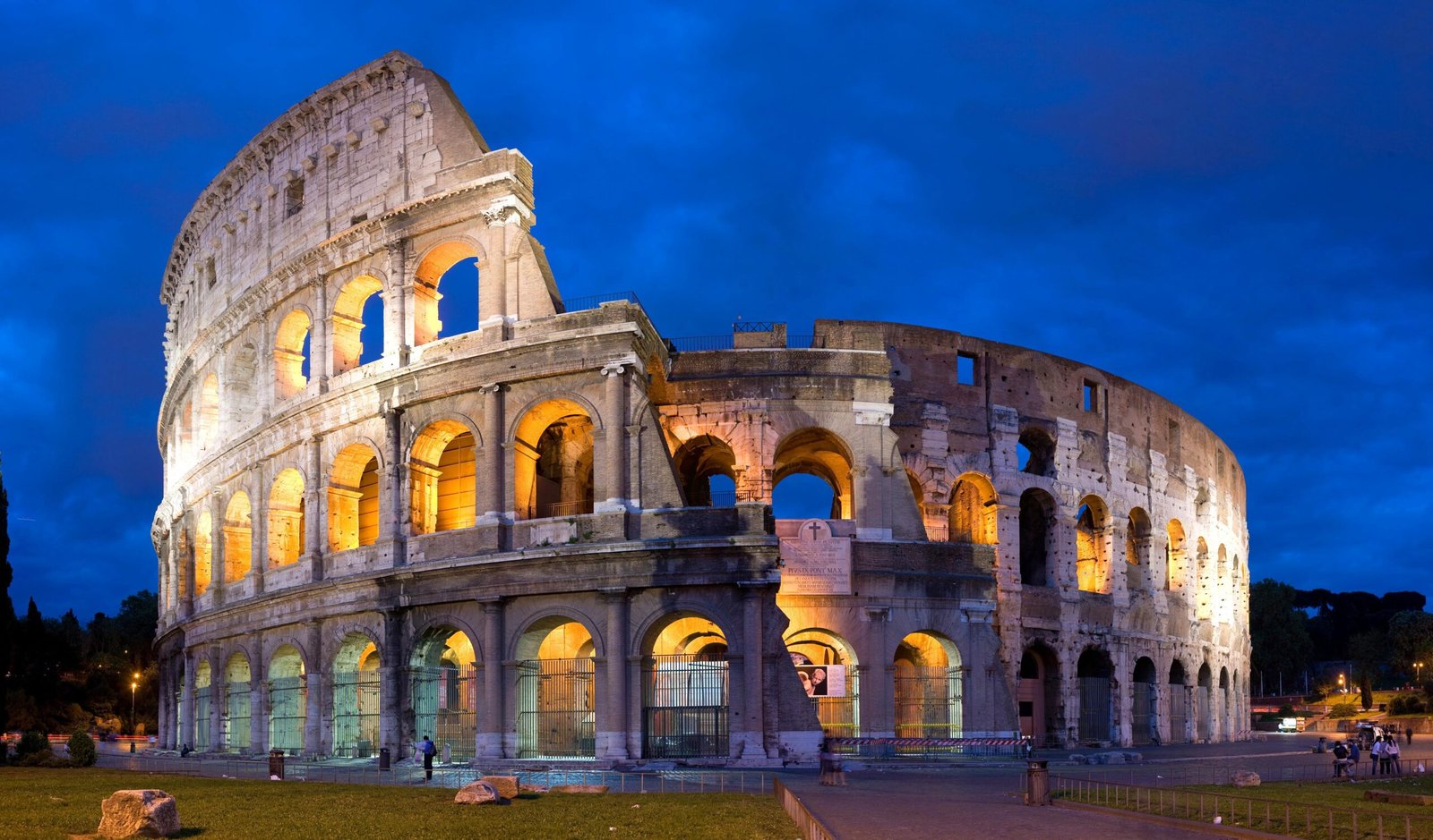 The Colosseum: Rome’s Arenas of Ancient Entertainment
