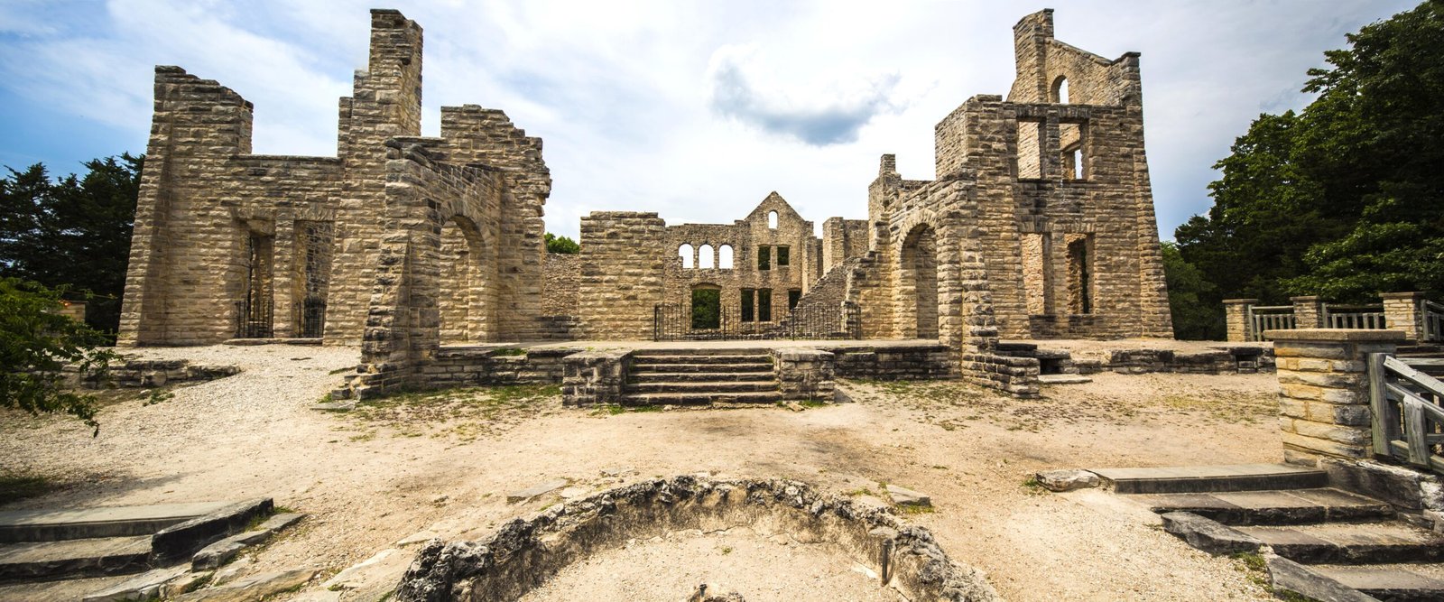 Ha Ha Tonka Castle, United States
