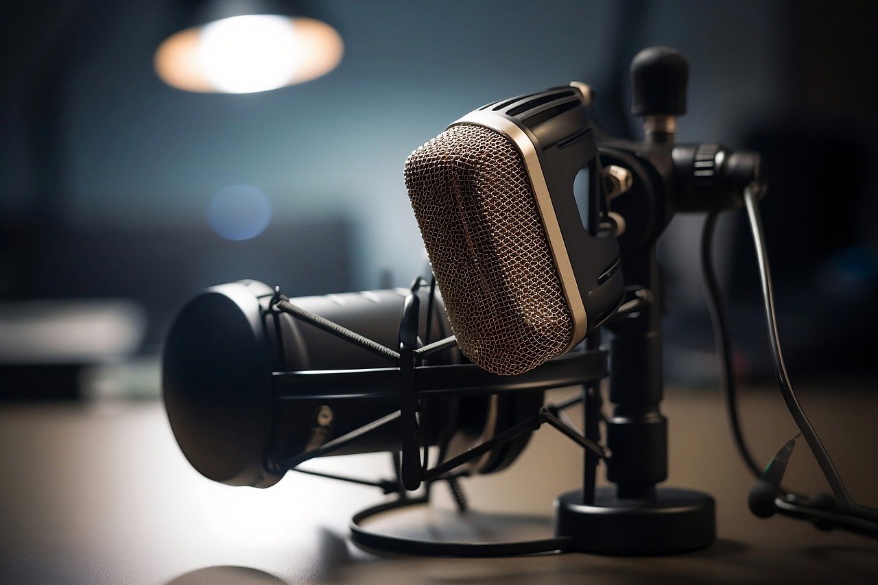 Travel Podcasts and Documentaries: Learn from Experts and Explorers
