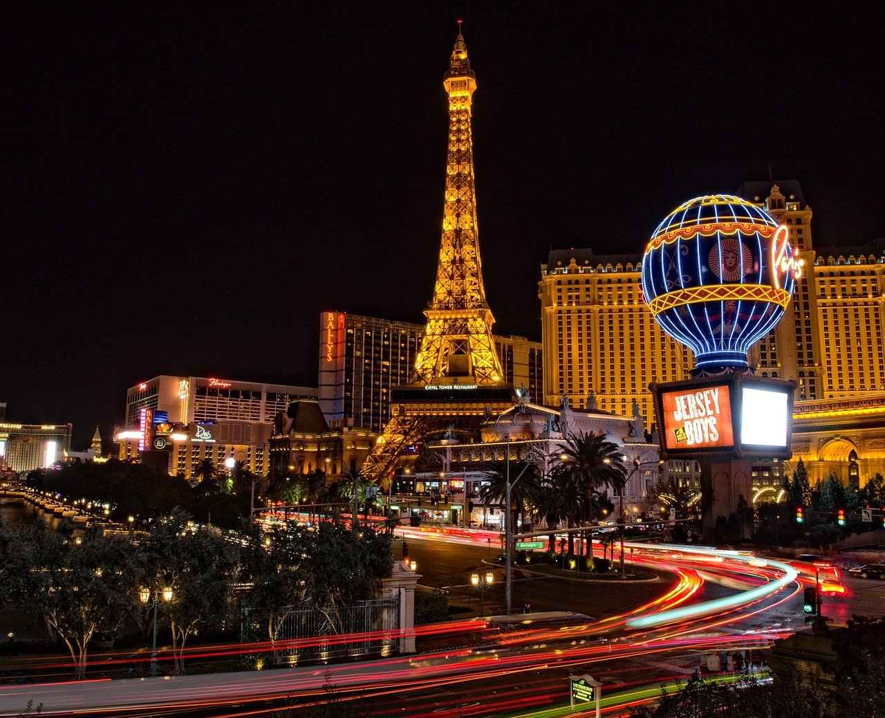 10. Las Vegas, Nevada: Lights, Luxury, Las Vegas 