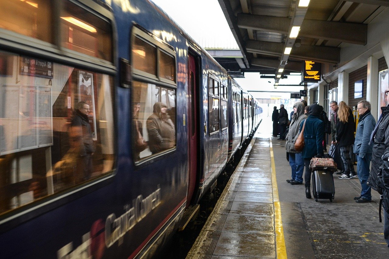 Why Gen X Travelers Are Choosing Train Travel Over Planes