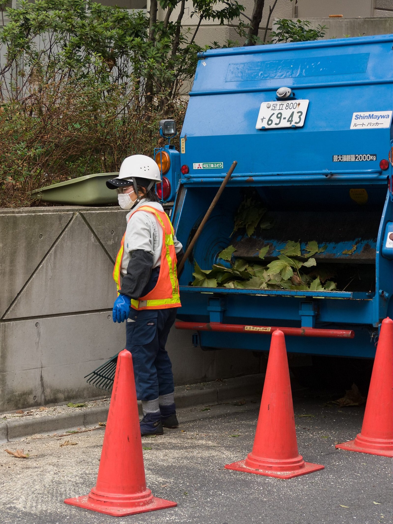 7 Nations Famous for Clean Streets&mdash;and 3 With Sanitation Issues