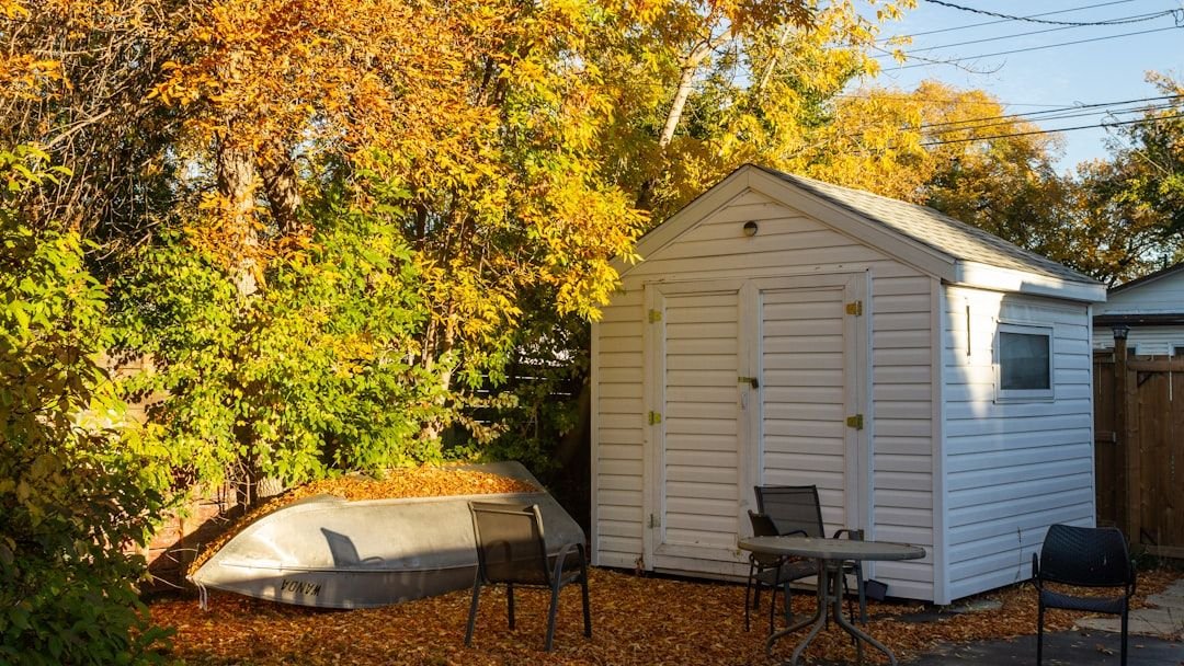 21 Seemingly Harmless Landscaping Choices That Will Trigger an Instant HOA Violation