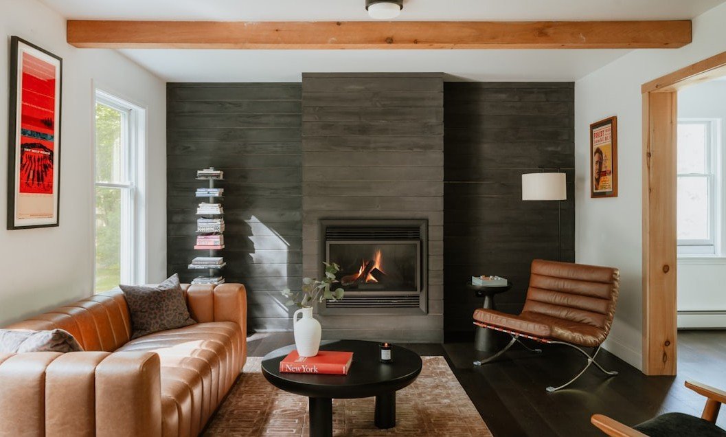 3. Brightly Painted Accent Walls (Image Credits: Unsplash)