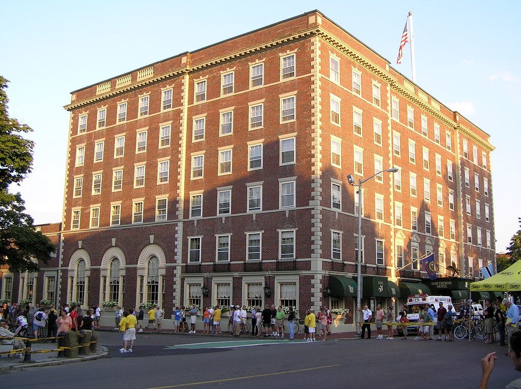 15. Hawthorne Hotel - Salem, Massachusetts (}{enry, Flickr, CC BY 2.0)