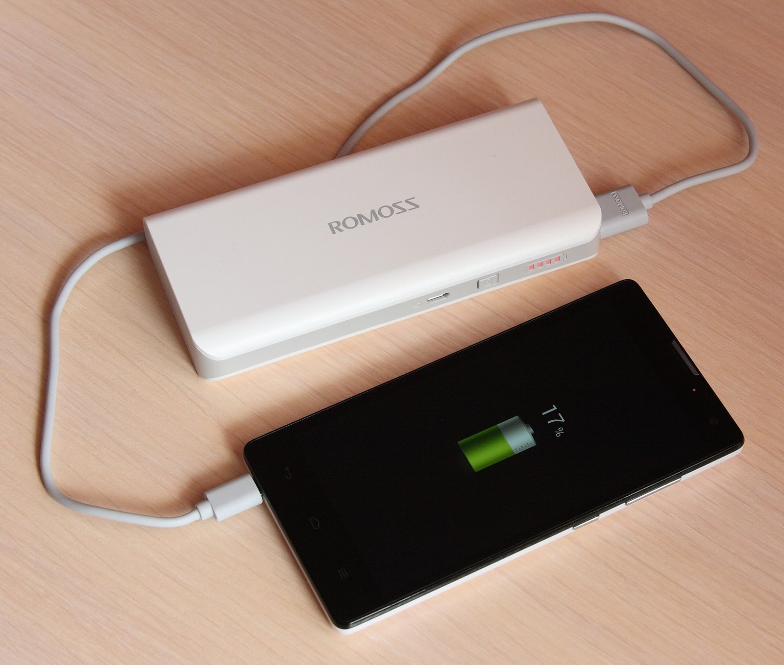 18. Use a Portable Charger (By Ilya Plekhanov, CC BY-SA 3.0)