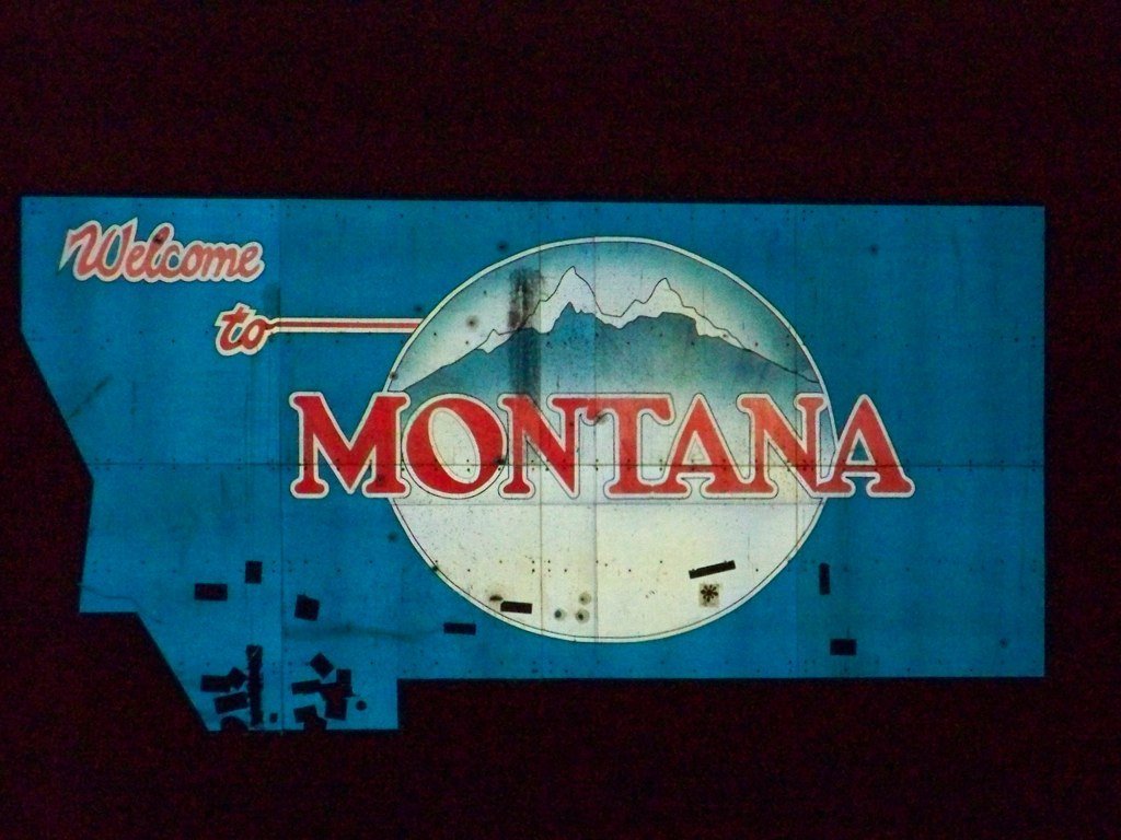 #3 - Montana: Going-to-the-Sun Road Is an Engineering Marvel and a Visual Knockout (archerwl, Flickr, CC BY 2.0)