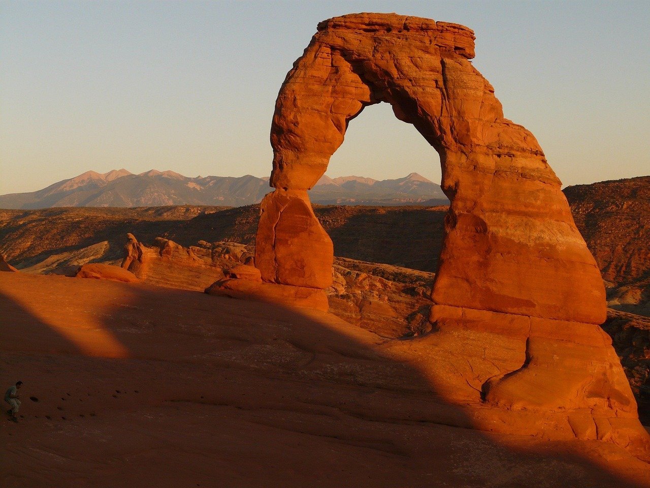 #3 - Arches National Park: The Park That Needs a Reservation Just to See a Rock (Image Credits: Pixabay)