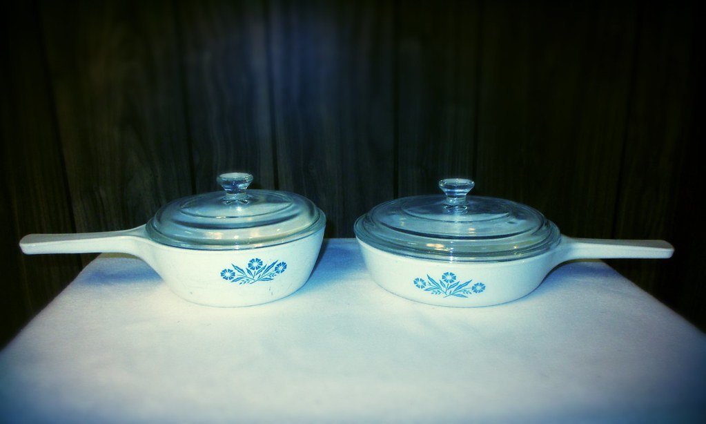 #5 - CorningWare with the Blue Cornflower Pattern (goblinbox_(queen_of_ad_hoc_bento), Flickr, CC BY 2.0)