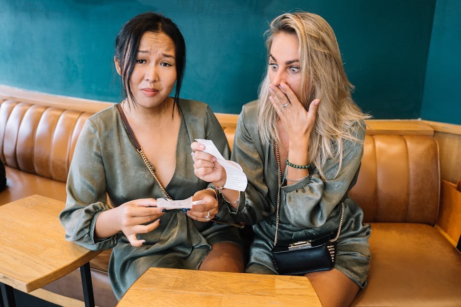 #10 - Asking for the Check Before the Meal Is Over (Image Credits: Pexels)
