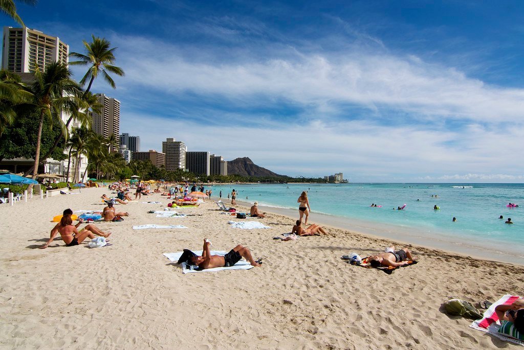 #18 - Waikiki Beach, Oahu, Hawaii (Aussie Assault, Flickr, CC BY 2.0)