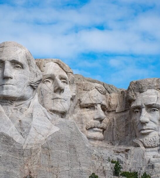 14 Overrated US Landmarks Not Worth the Drive