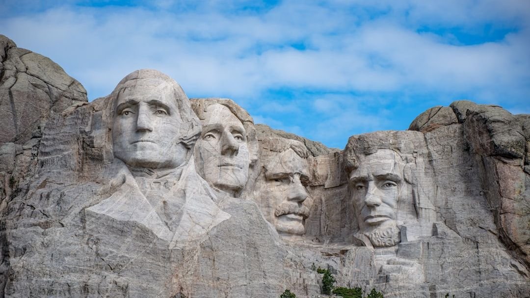 14 Overrated US Landmarks Not Worth the Drive