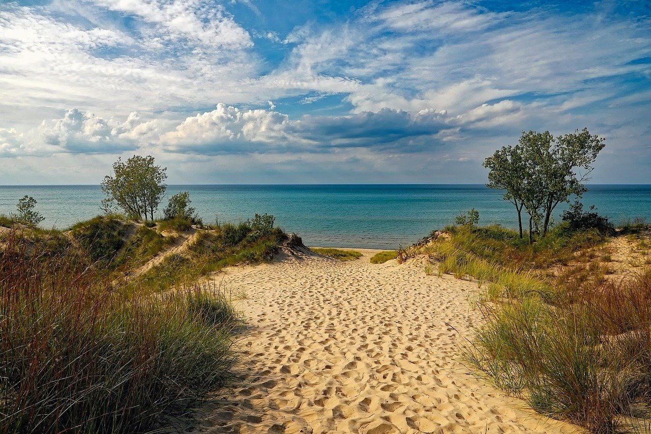 #14 - Indiana Dunes National Park, Indiana: Sand, Parking Problems, and Steel Mills (Image Credits: Pixabay)