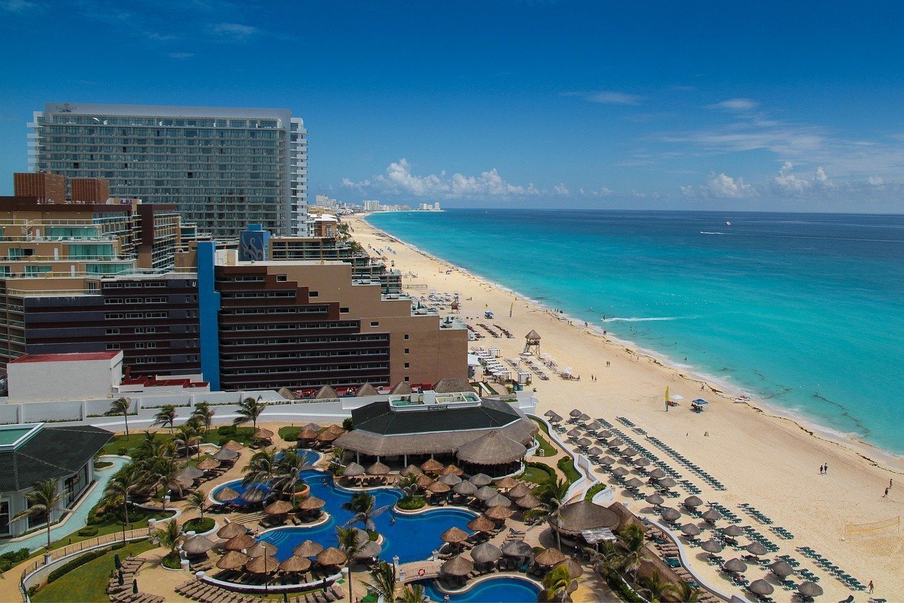 #3 - Canc&uacute;n, Mexico: The World's Most Disappointing Tourist Destination in 2025 (Image Credits: Pixabay)
