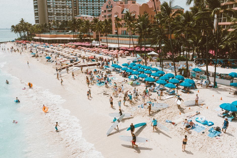 #1 - Waikiki Beach, Hawaii: A Perfect 100 - For All the Wrong Reasons (Image Credits: Pexels)