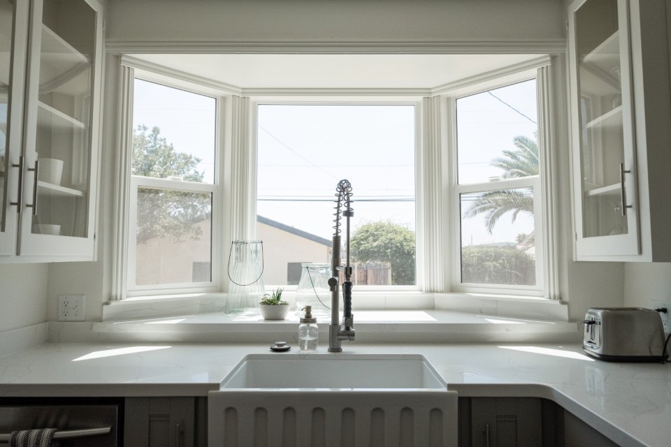 #6 - The Farmhouse Sink (Overexposed Edition) (Image Credits: Stocksnap)