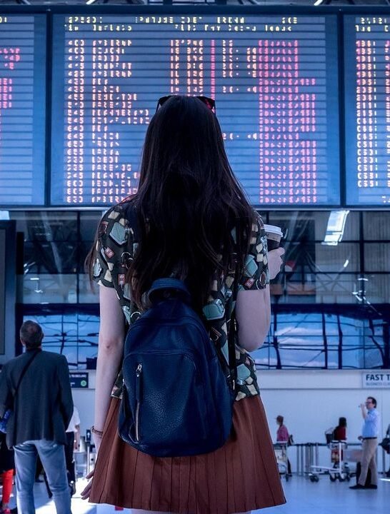 Never Do These 17 Things At An Airport Unless You Want To Look Like A Tourist