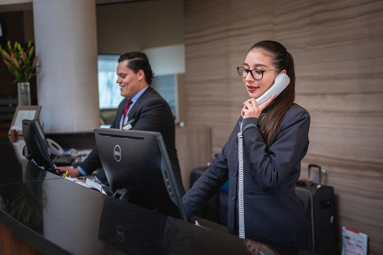 #7 - Treating Hotel Staff Dismissively When Things Go Wrong (Image Credits: Pixabay)