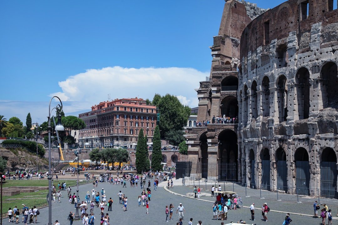 #4 - Eating at the Restaurant Right Next to the Famous Landmark (Image Credits: Unsplash)