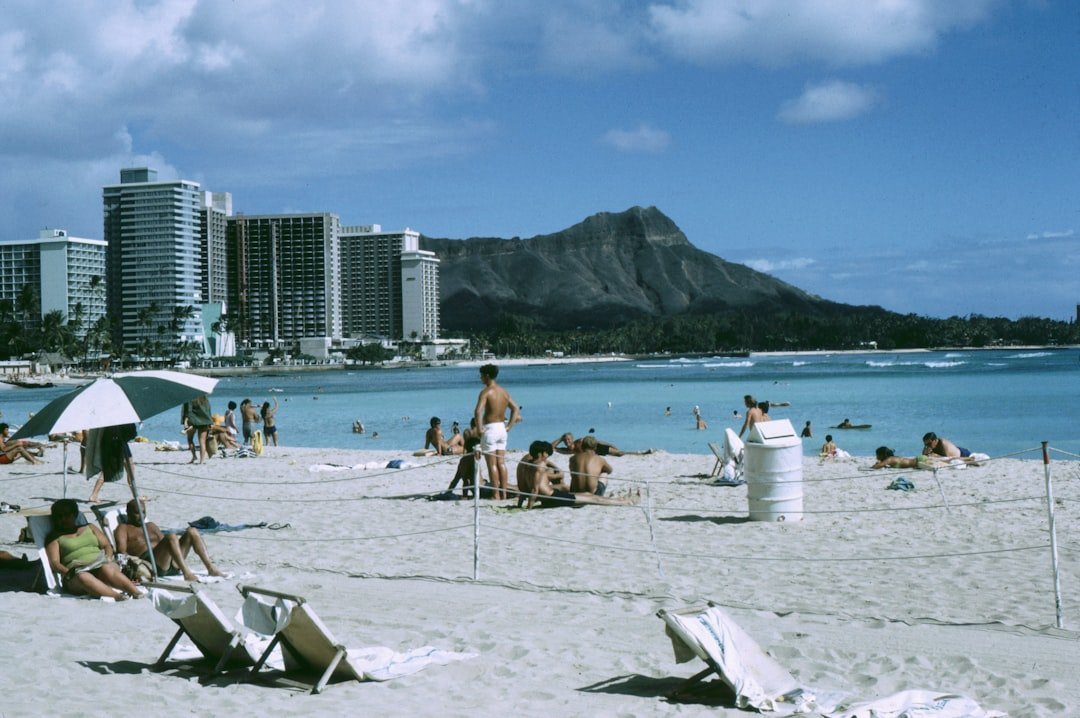 #1 - Waikiki Beach, Hawaii: A Perfect Score for All the Wrong Reasons (Image Credits: Unsplash)