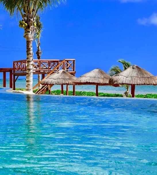 18 Beach Towns Travelers Say Were Completely Ruined by Crowds