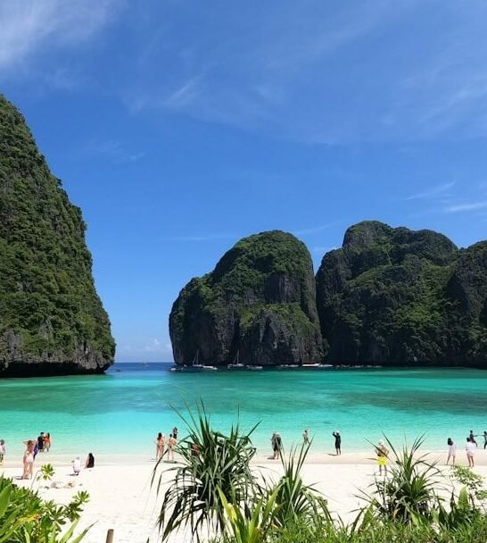 14 &ldquo;Hidden Gem&rdquo; Destinations That Became Tourist Nightmares Almost Overnight