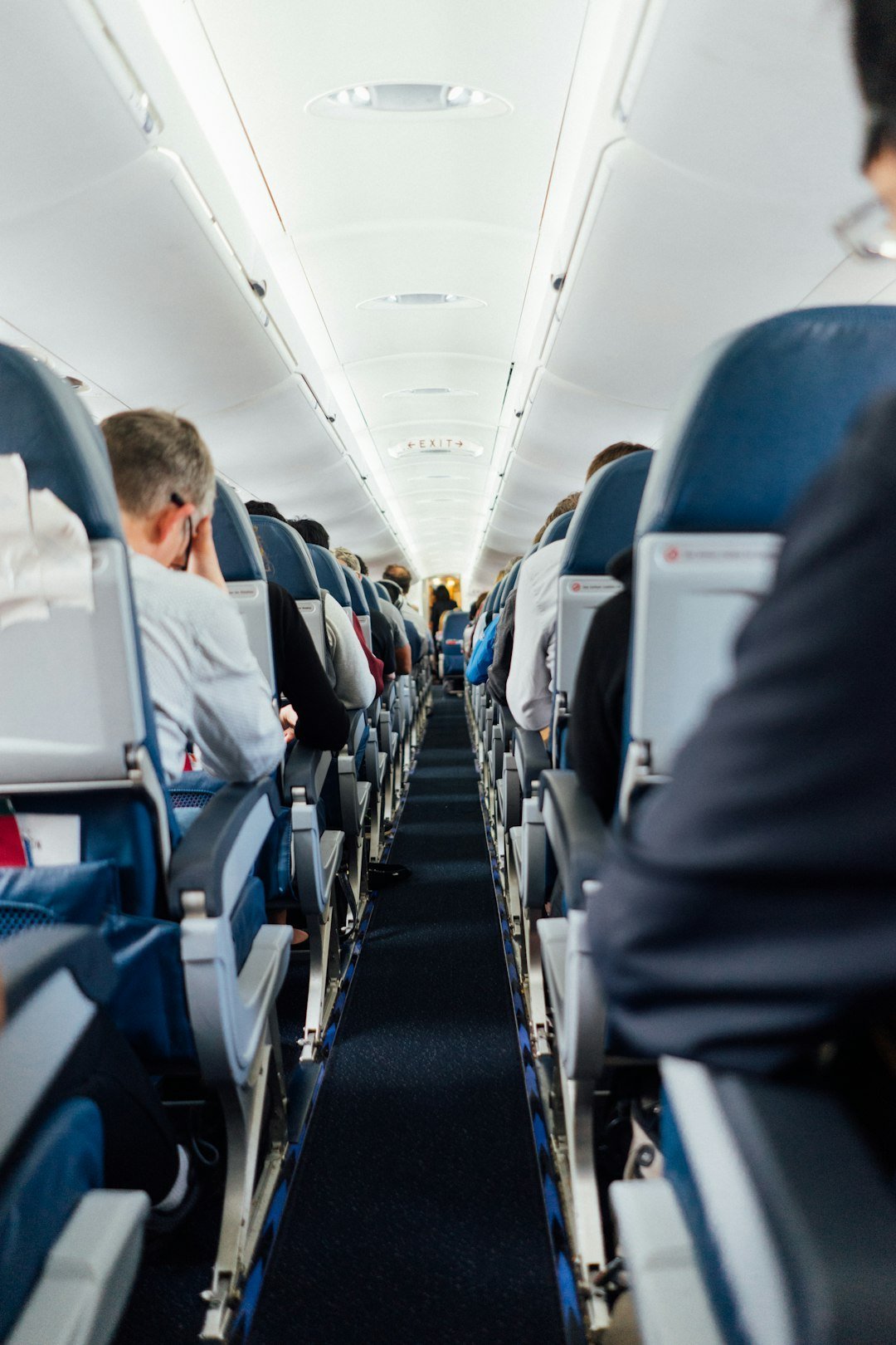 #11 - Turning the Aisle Into a Personal Unpacking Station (Image Credits: Unsplash)