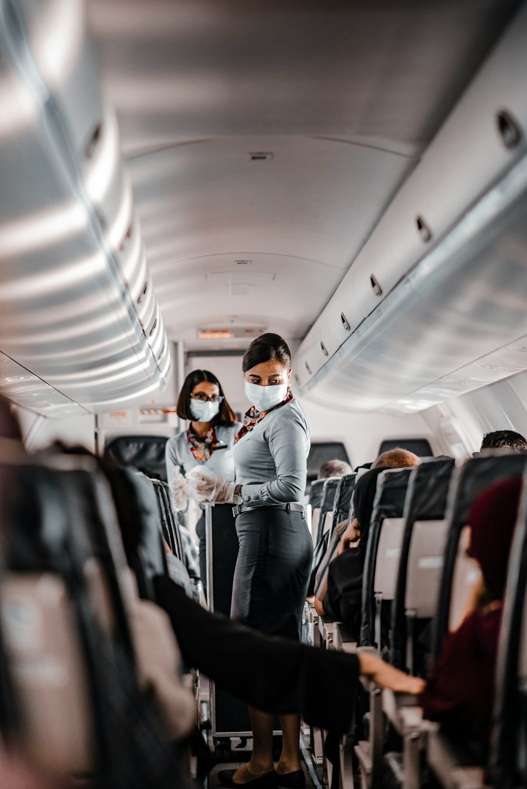 #6 - Bringing Aggressively Smelly Food Onboard (Image Credits: Unsplash)