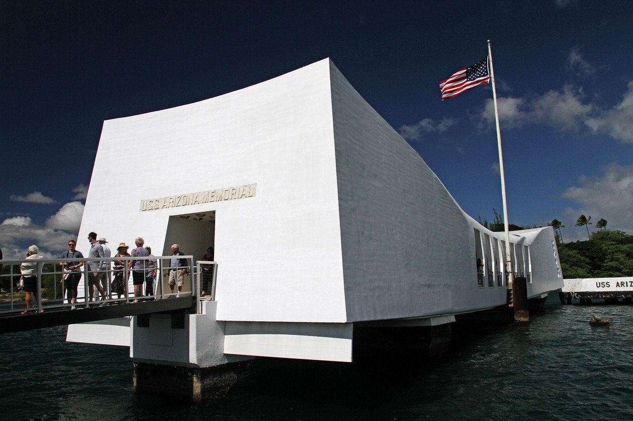 #7 - USS Arizona Memorial, Pearl Harbor: A Solemn Site Undercut by Logistics (Image Credits: Pixabay)